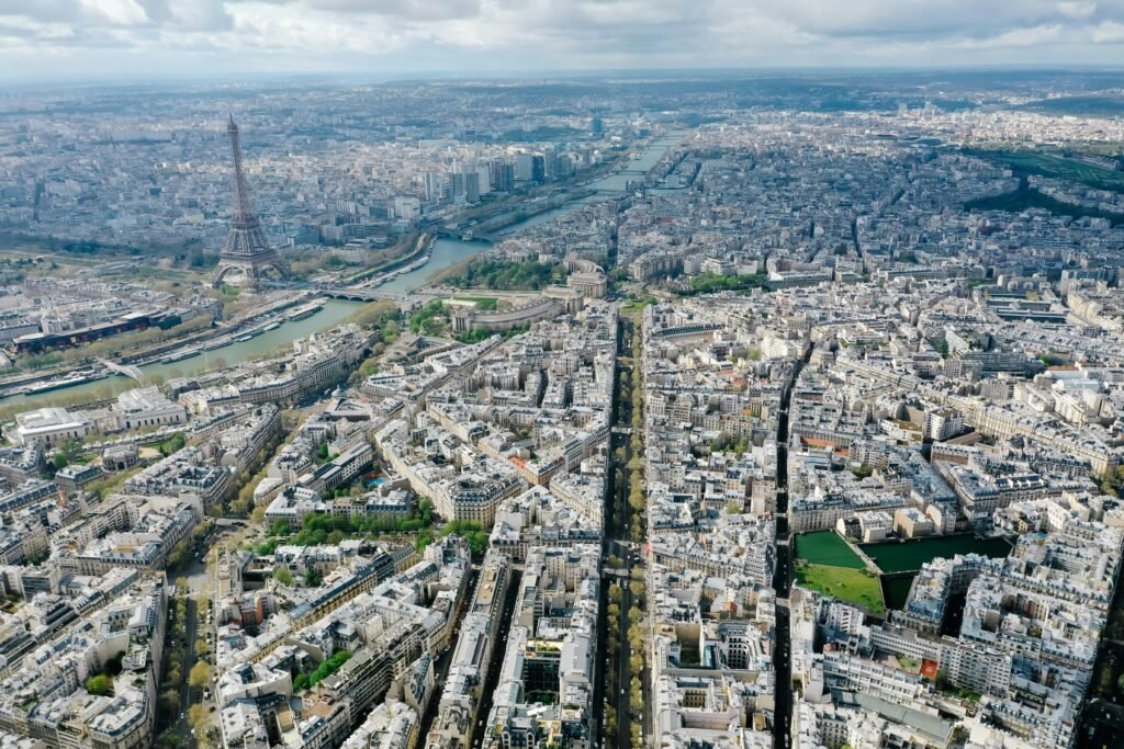 Top 10 Tourist Sites in Paris